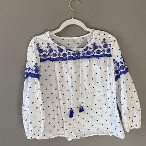 Blue & white embroidered top (Sz. S)
